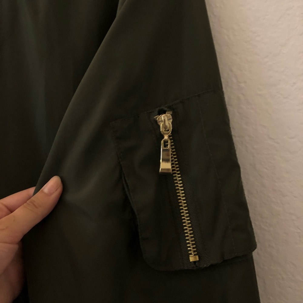 SOLD ❤️🎉 Bomber Jacket (M) - Picture 3 of 4